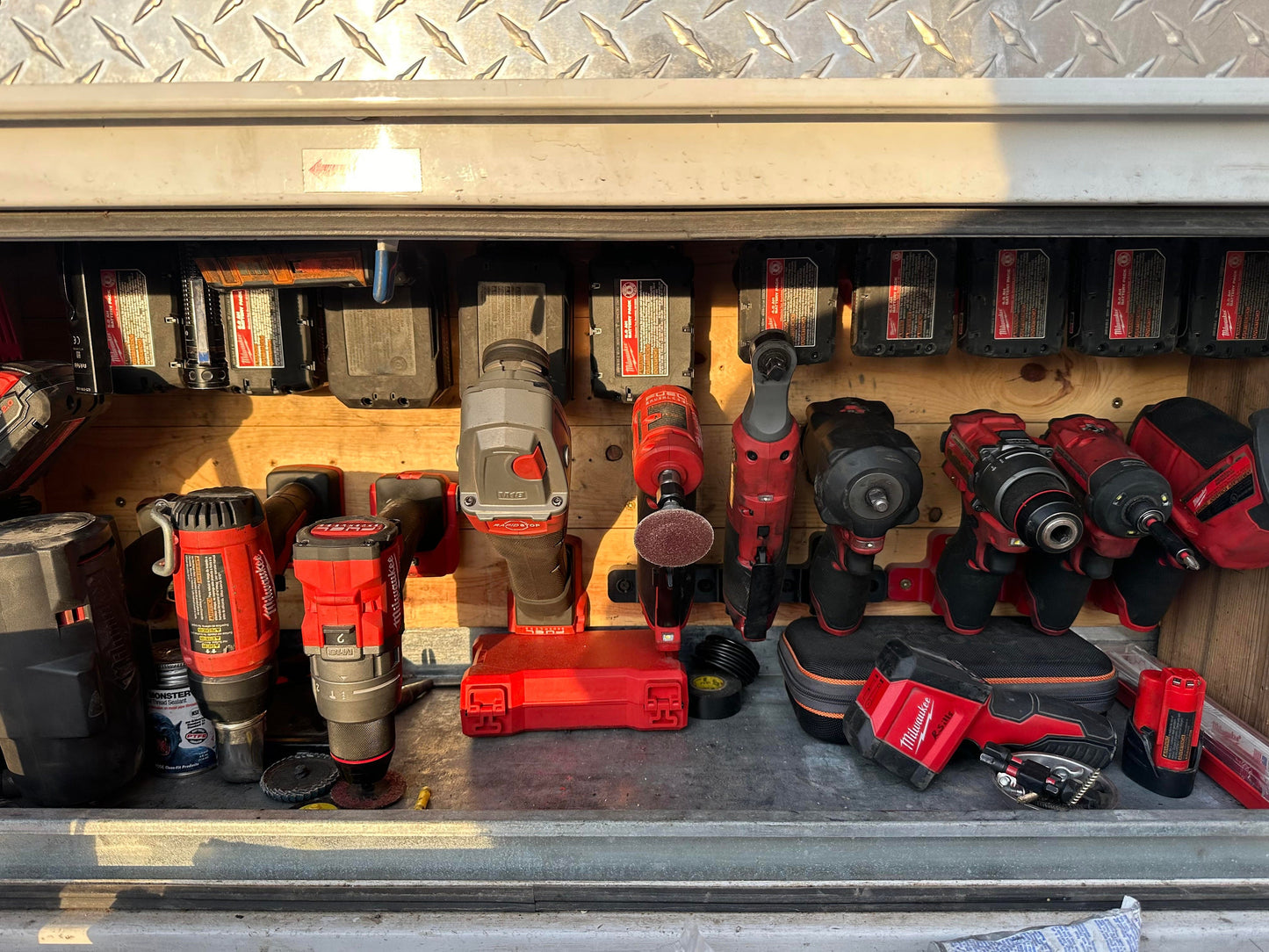 Milwaukee M18 Mounts (non belt clip) x5 in a pack