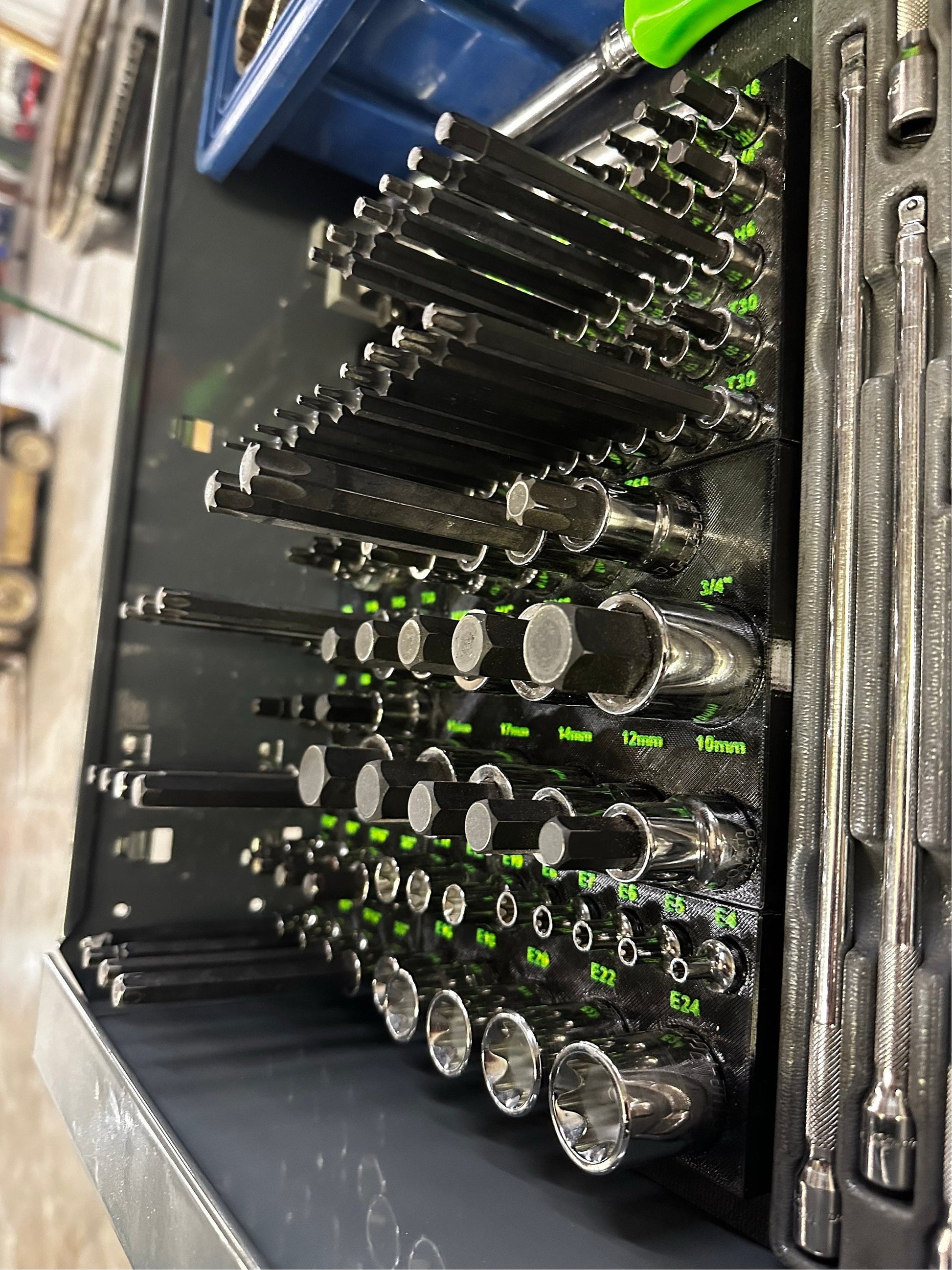 Bluepoint 87 Piece toolbox organizer