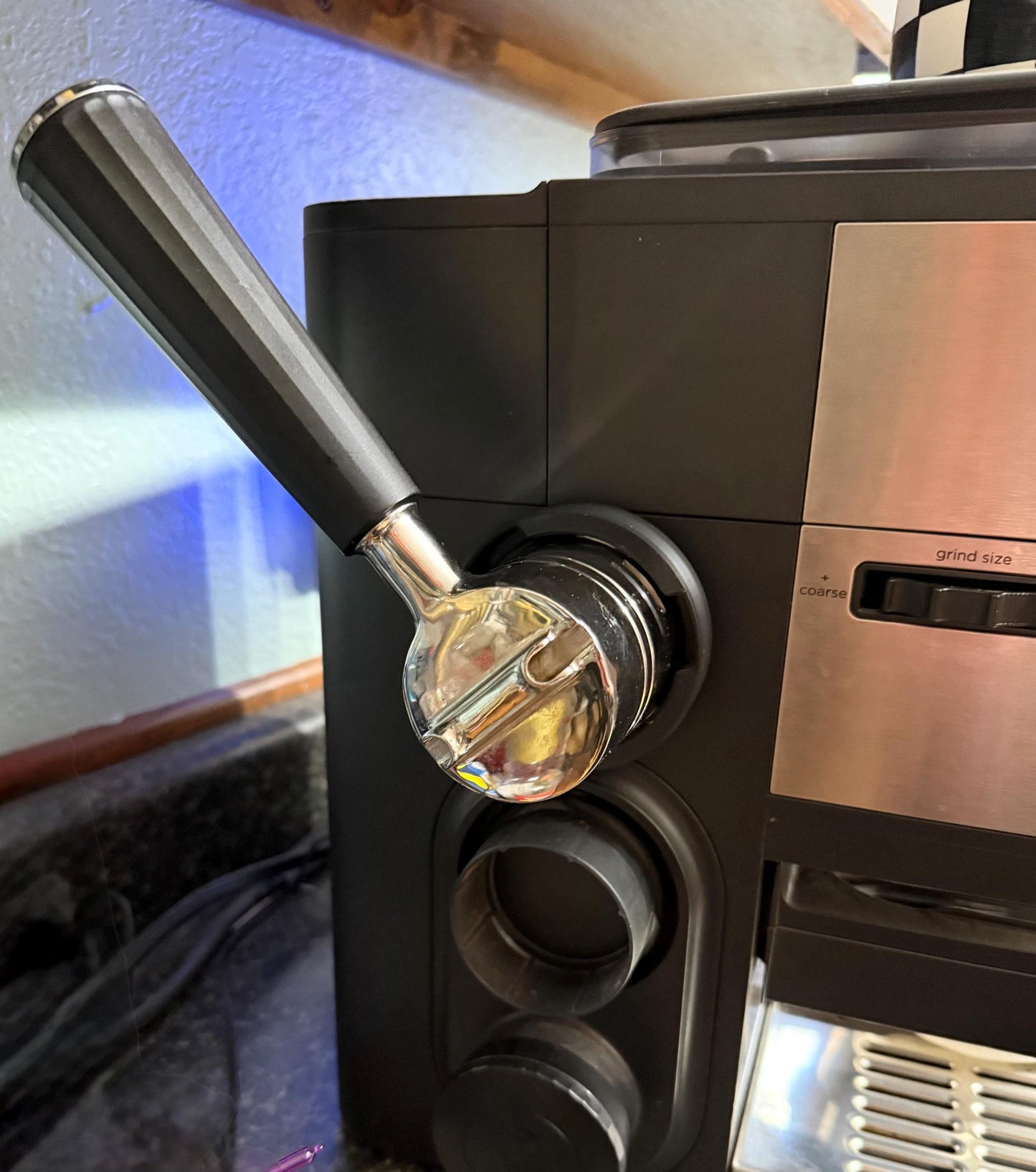 Ninja Luxe portafilter holder