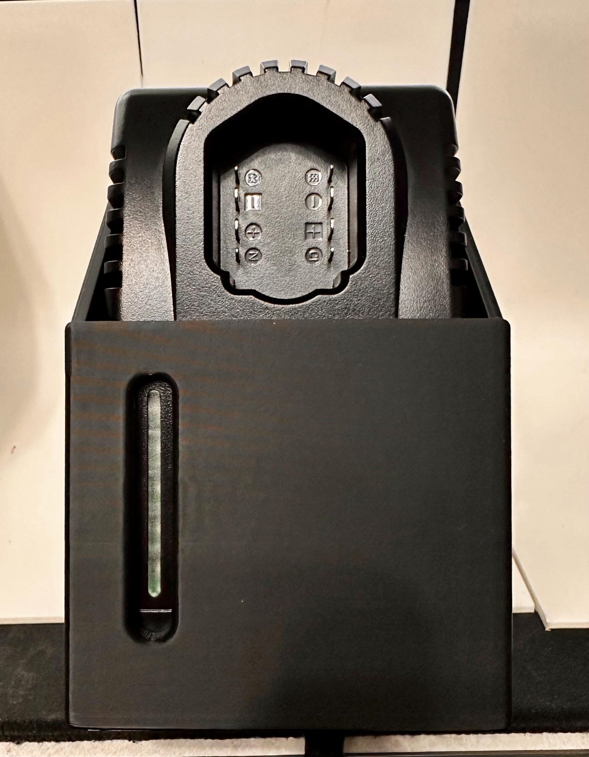 Magnetic/Non-Magnetic Wall Snap-on Charger Holder