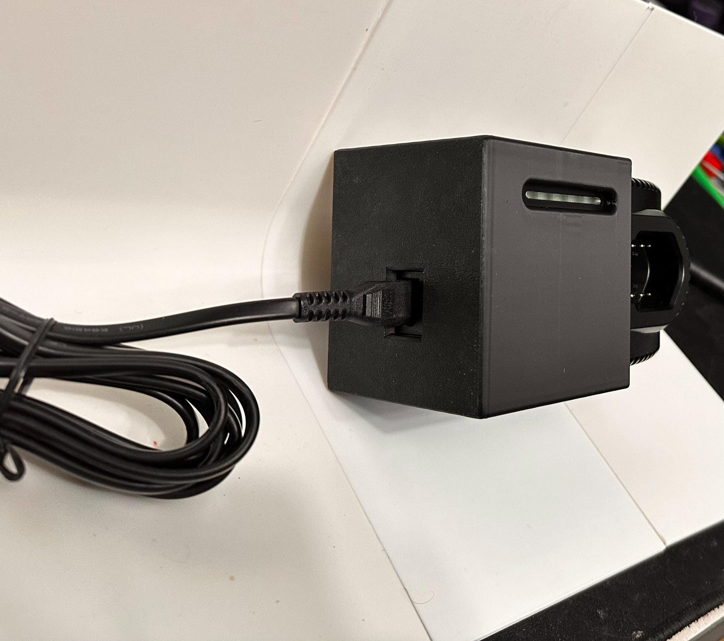 Magnetic/Non-Magnetic Wall Snap-on Charger Holder